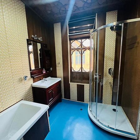 Hotel Floating Luxury Group Of Houseboats Srīnagar Zewnętrze zdjęcie